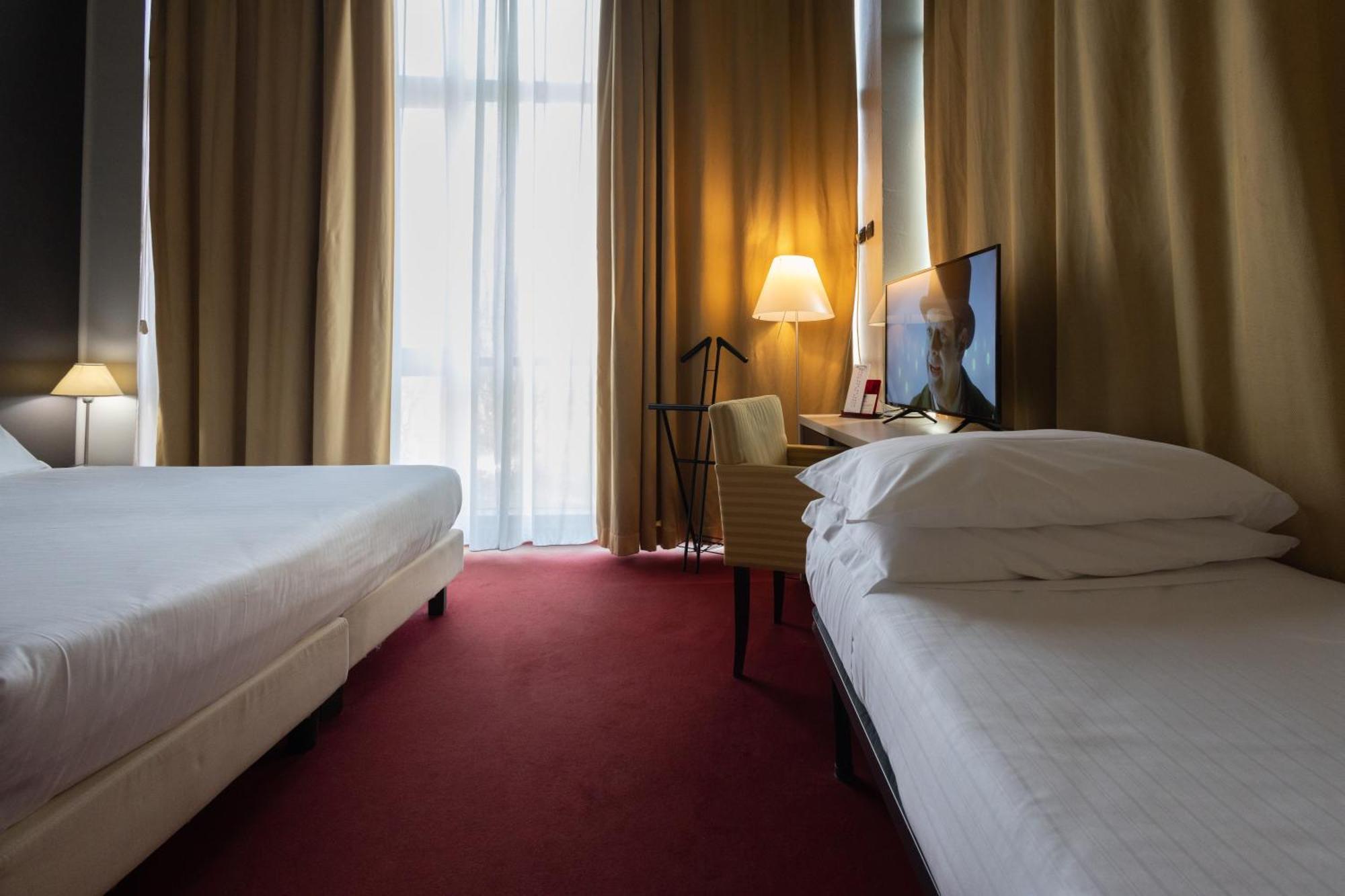 Art Hotel Olympic Turin Bagian luar foto